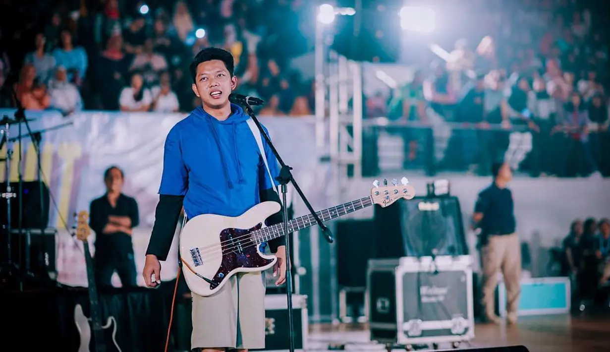 Sukses dengan platform YouTube, kini pria berusia 25 tahun tersebut sukses dengan filmnya yang berjudul Yowis Ben. (Liputan6.com/IG/@moektito)