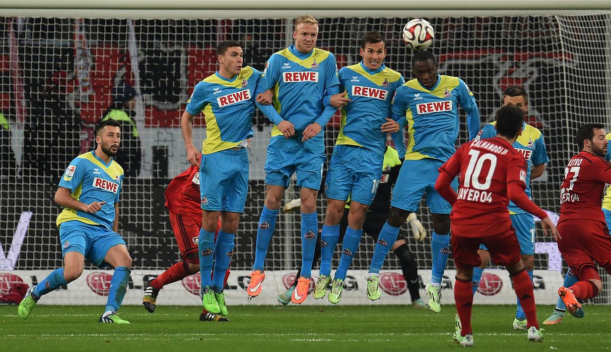 Sering mencetak gol melalui tendangan bebas membuat pemain ini mendapat julukan raja tendangan bebas di Bundesliga. (AFP/Patrik Stollarz)