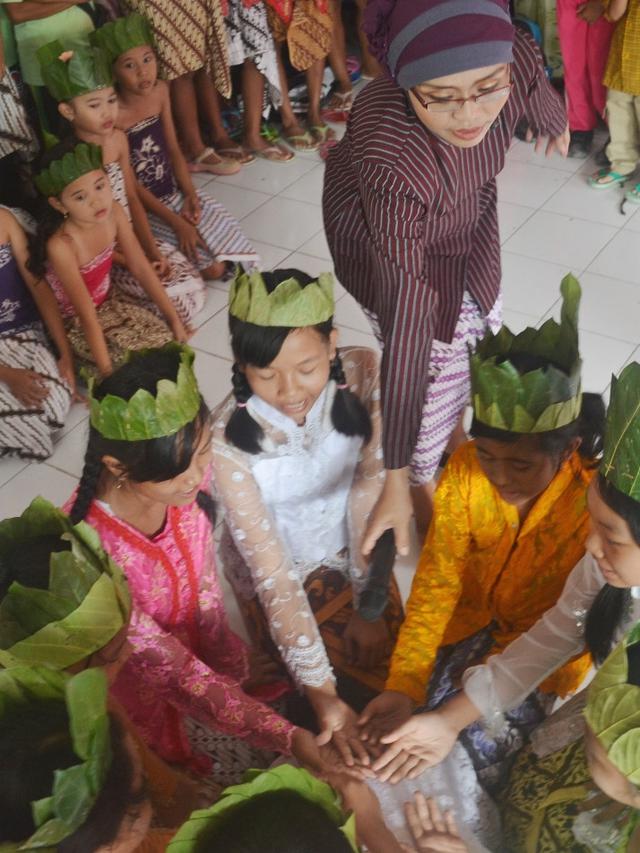 Masa kecil adalah masanya bergembira dengan beragam permainan tradisional. (Foto: Liputan6.com/Muhamad Ridlo)