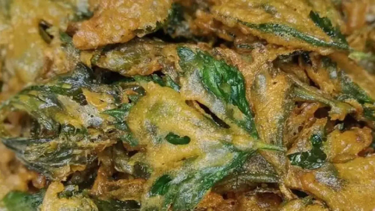 Keripik daun seledri