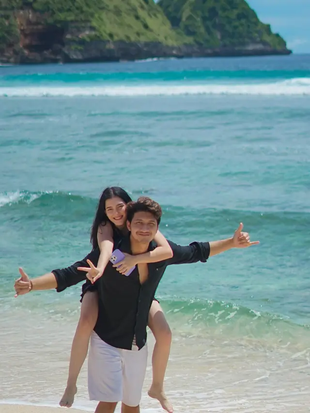 Tampil Makin Mesra, Ini 7 Potret Aditya Zoni dan Yasmine Ow Saat Liburan