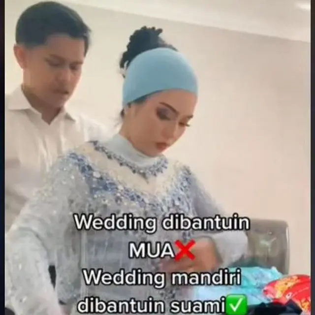 Resepsi Pernikahan Tanpa MUA, Pengantin Wanita Makeup Mandiri Dibantu Pengantin Pria