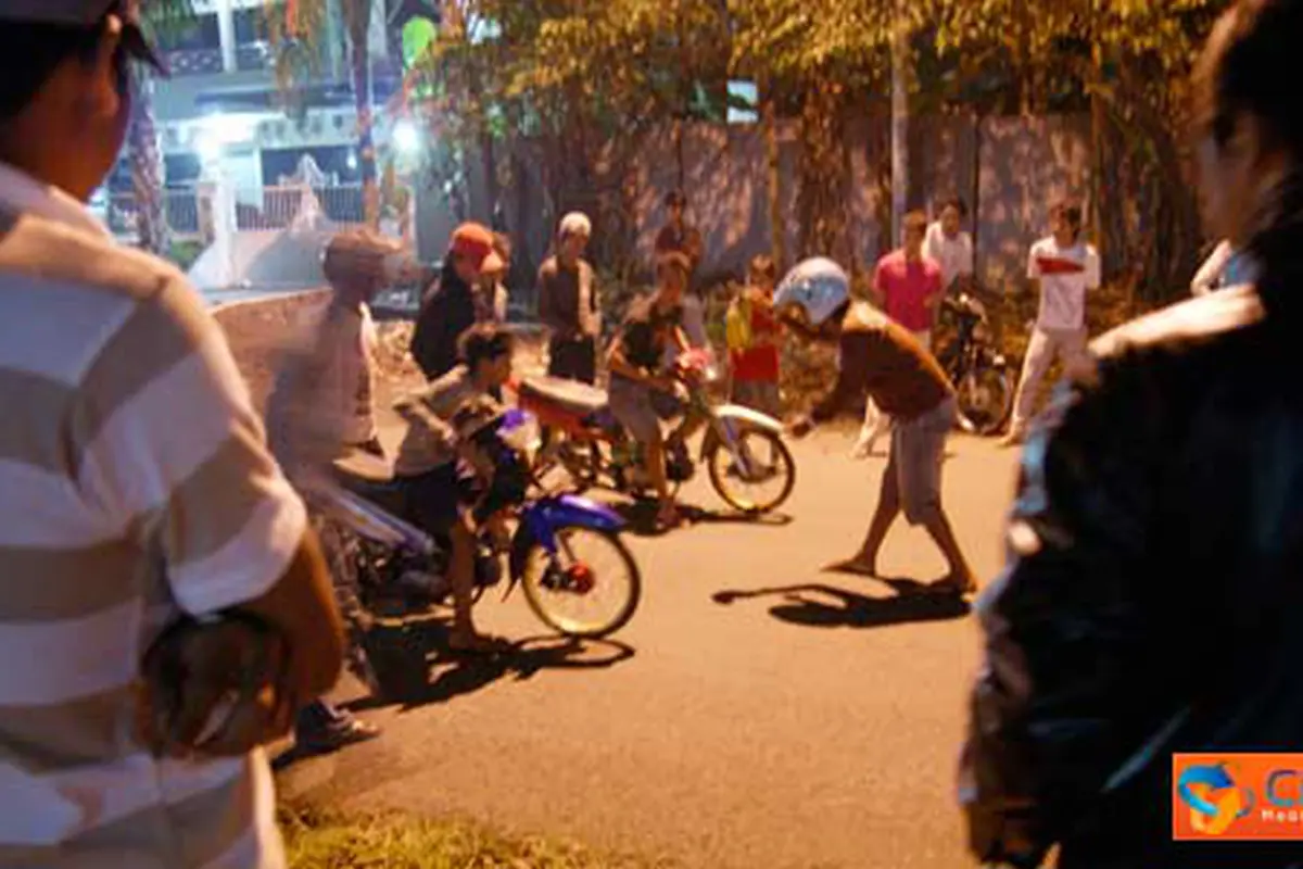 Balapan Liar di Jalan Juanda