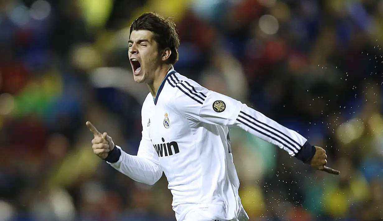 2. Berkat talenta yang dimiliki, pada musim pertama Alvaro Morata langsung berhasil menembus skuat senior Real Madrid. Bersama Los Blancos, Morata sudah tampil 37 kali di ajang La Liga dengan torehan 10 gol. (AFP/Jose Jordan)