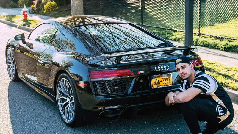 FaZe Rain dan Audi R8 Miliknya