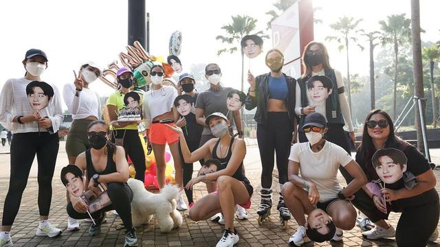 7 Potret Kejutan Ulang Tahun Dian Sastrowardoyo, Dapat Hadiah Spesial dari Suami