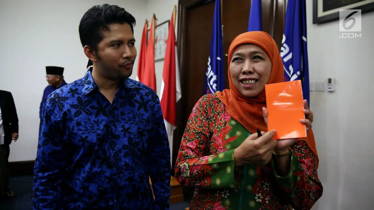 FOTO: Resmi Diusung Partai NasDem, Khofifah dan Emil Senyum Semringah