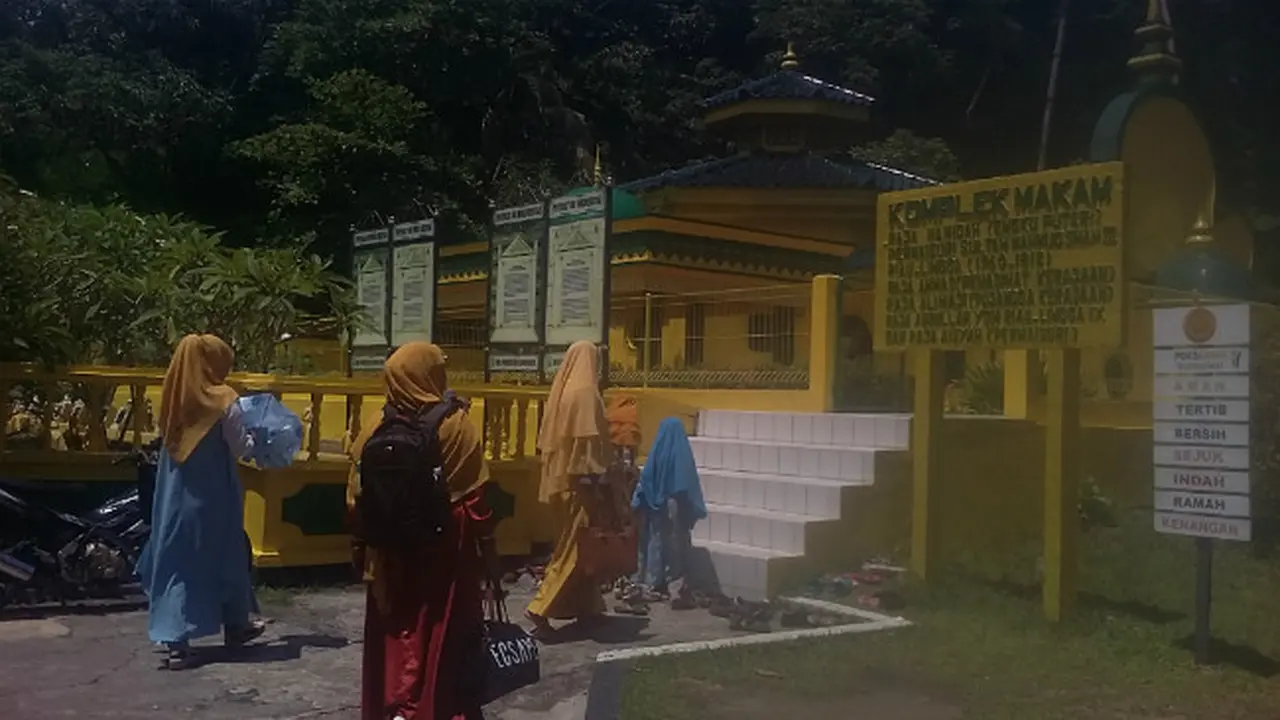 Makam Raja di Tanjungpinang