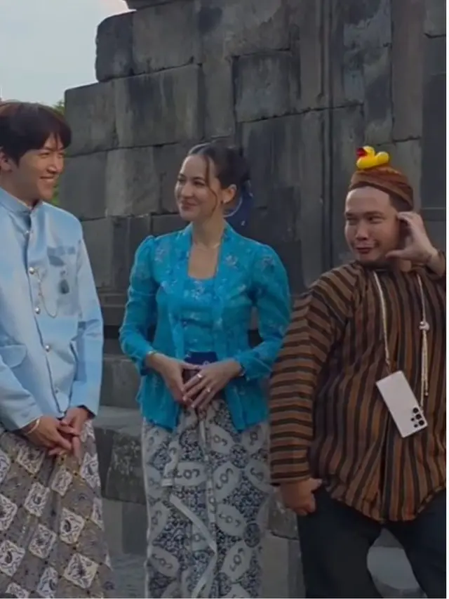 6 Potret Ji Chang Wook Pakai Beskap Jawa, Syuting Bareng Pevita Pearce di Prambanan
