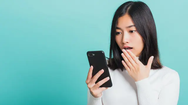 perempuan zodiak ponsel