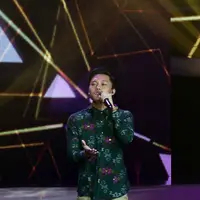 Penobatan Puteri Indonesia 2016 berlangsung meriah. Acara berlangsung di JCC, Senayan Jakarta Pusat (19/2) malam. Berbagai pengisi acara hadir untuk memeriahkan acara, salah satunya Rizky Febian. (Foto: Nurwahyunan/Bintang.com)