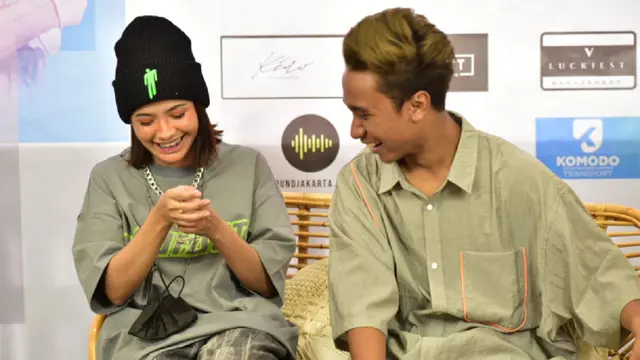 Evan Lanell Wea  dan Sara Fajira