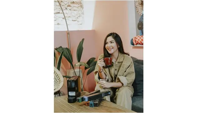 Dikabarkan Dekat Dengan Al Ghazali, Ini 7 Potret Cantiknya Jessica Mila