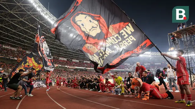 Foto: Malam Spektakuler saat Persija Jakarta Kembali Bermain di GBK, Tutup BRI Liga 1 2022/2023 dengan Kemenangan Manis