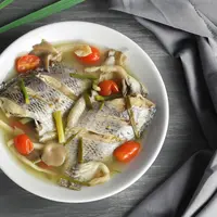 ilustrasi sup ikan/copyright by Thanrada Homs/Shutterstock