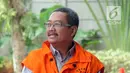 Mantan senior manager pemasaran PT Hutama Karya, Bambang Mustaqim tiba di Gedung KPK, Jakarta, Kamis (31/1). Bambang diperiksa sebagai tersangka terkait dugaan korupsi pembangunan tahap II Gedung IPDN di Rokan Hilir. (Merdeka.com/Dwi Narwoko)