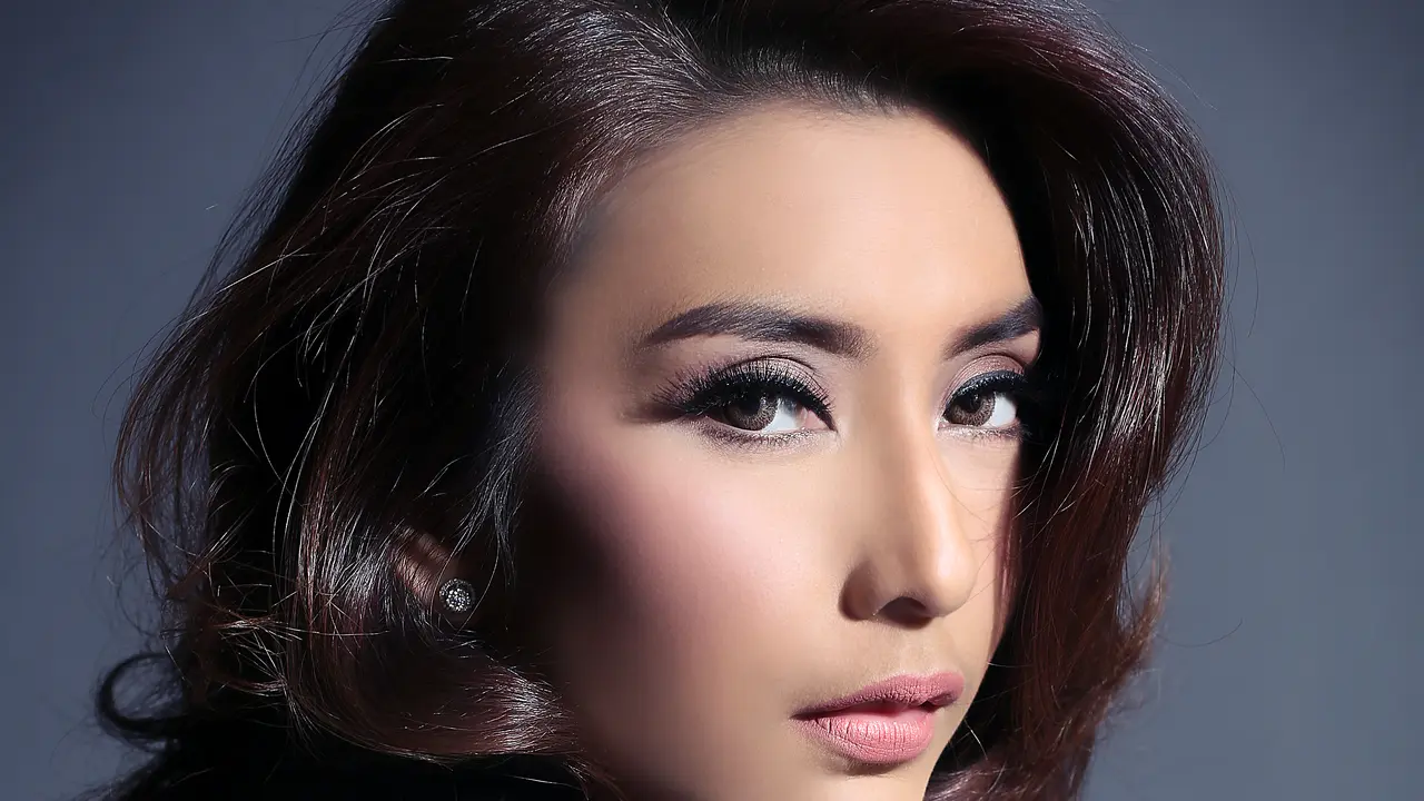 [Bintang] Eksklusif Tyas Mirasih A3
