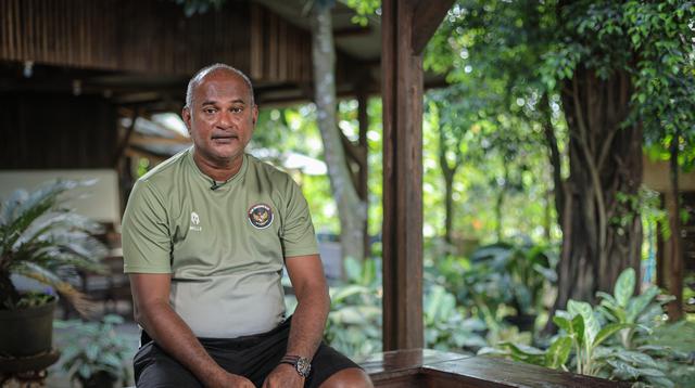 Pelatih Timnas Hoki Indonesia, Dharma Raj. (Bola.com/Bagaskara Lazuardi)