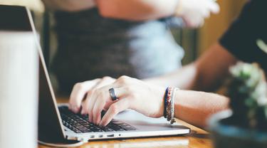 Ilustrasi laptop | Pixabay