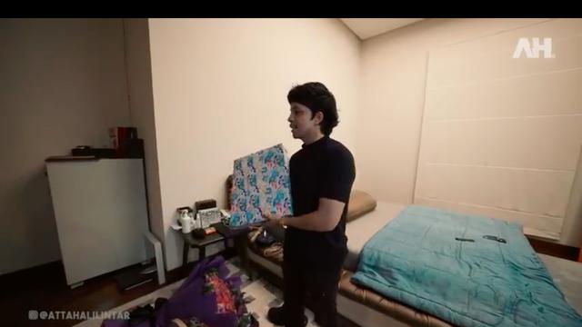 Momen Atta Halilintar Jenguk Aurel Hermansyah dan Arsy, Bawakan Hadiah Spesial. (Sumber: Youtube/Atta Halilintar)