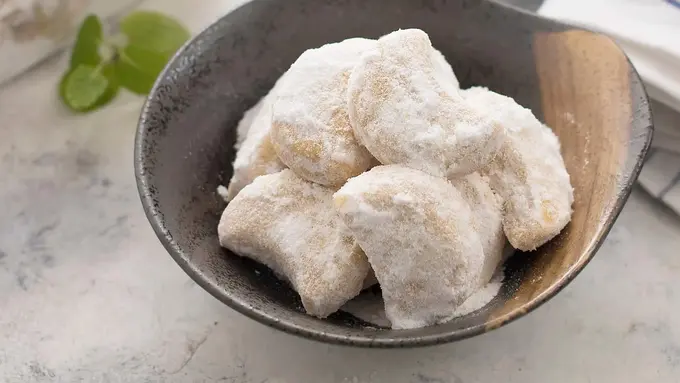 kue putri salju almond