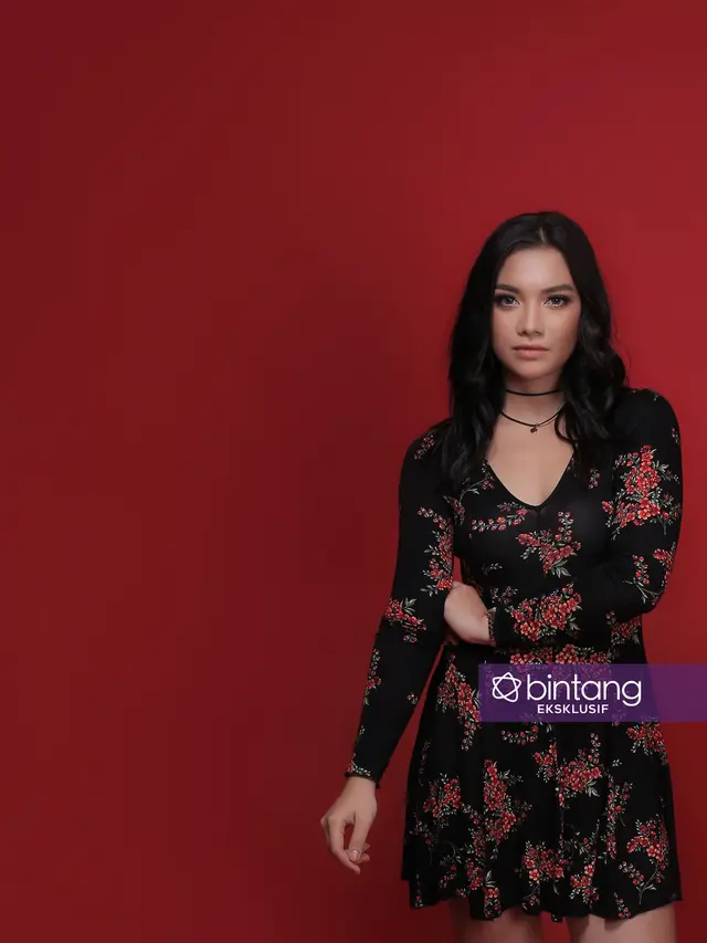 [Bintang] Angela Gilsha