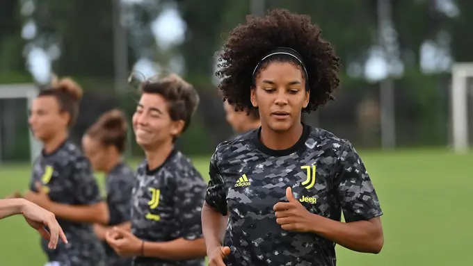 Kontroversi Juventus Unggah Foto Pemain dengan Gestur Rasis