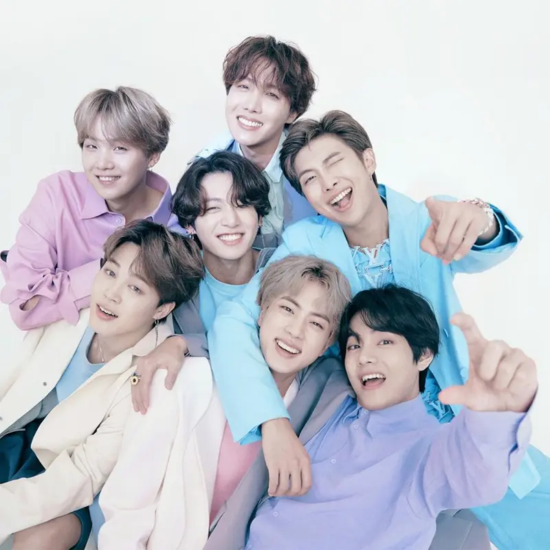 お値下げ可能！！BTSセット まとめ売り BTS グッズ まとめ売り おまけ増量中 値下げ可能 - メルカリ