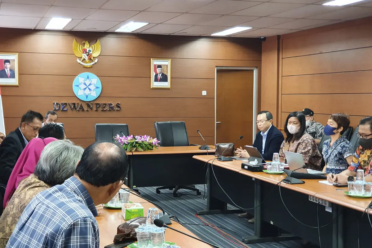Tim Kuasa Hukum Kadiv Propam Irjen (Pol) Ferdy Sambo Datangi Kantor Dewan Pers.