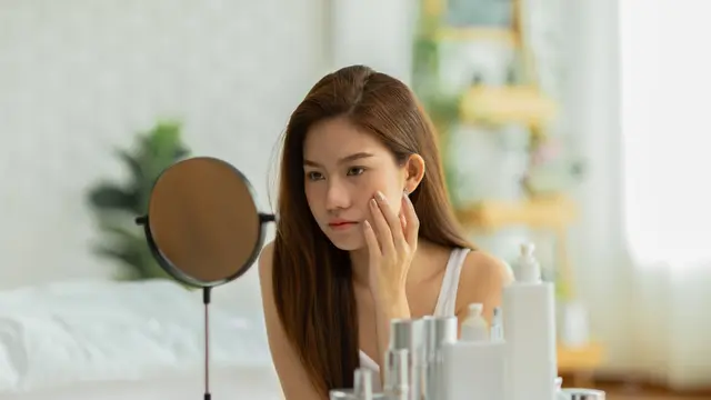 Bebas Kulit Kusam, Ini 12 Tips Perawatan yang Ampuh Bikin Wajah Makin Cerah Bercahaya