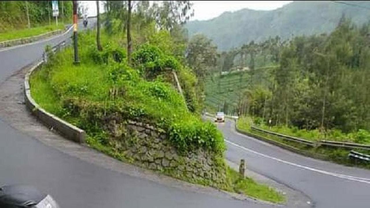 Jalur menuju Gunung Bromo rawan longsor. (Dian Kurniawan/Liputan6.com)