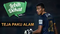 Lebih Dekat dengan kiper Sriwijaya FC, Teja Paku Alam. (Bola.com/Dody Iryawan)