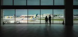 Ilustrasi Bandara Changi Singapura. (dok. Shawnanggg/Unsplash.com)