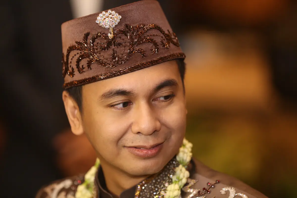 [Bintang] Raditya Dika dan Anissa Aziza