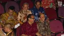 Wakil Menteri ESDM, Arcandra Tahar (kanan) dan Menteri Koperasi dan UKM Anak Agung Gede Ngurah Puspayoga hadir dalam rangka merayakan HUT Ketua Umum PDIP Megawati Soekarnoputri, Jakarta, Selasa (23/1). (Liputan6.com/Faizal Fanani)