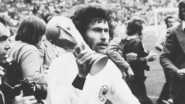 Fakta Piala Dunia, Dari Jumlah Penonton Sampai Trofi Yang Hilang!