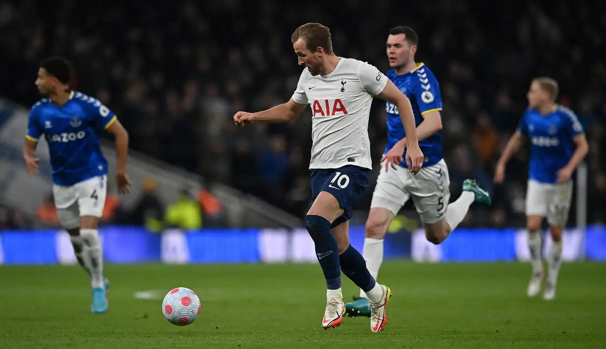 Everton. Harry Kane mampu mencetak 14 gol ke gawang Everton dari total 15 laga di semua ajang kompetisi. Dari 15 laga tersebut, Harry Kane membawa Tottenham Hotspur dan Norwich 8 kali menang, 5 kali imbang dan 2 kali kalah. (AFP/Ben Stansall)