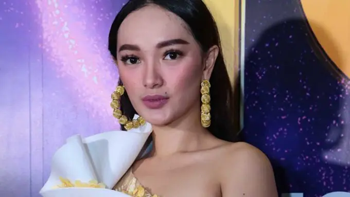 Zaskia Gotik punya tips agar tetap fresh meski sedang lelah/copyright: KapanLagi.com