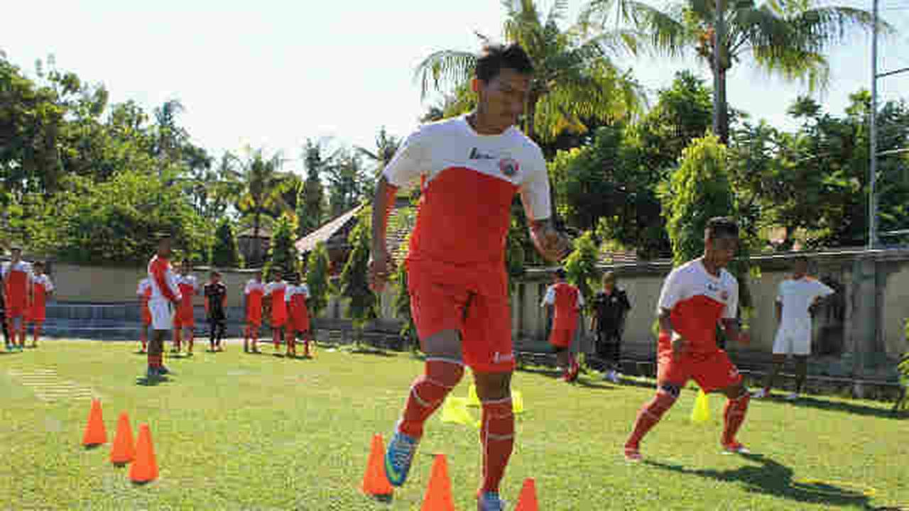 Persija Latihan di Bali