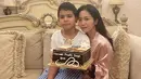 Baru-baru ini, Harmeel Pradhi Singh anak bungsu Bunga Zainal merayakan ulang tahunnya yang ke-10 tahun. Melalui akun media sosial pribadi, pemain film Wedding Proposal ini mengunggah momen bahagia saat merayakan ultah sang putra.(Liputan6.com/IG/@bungazainal05)