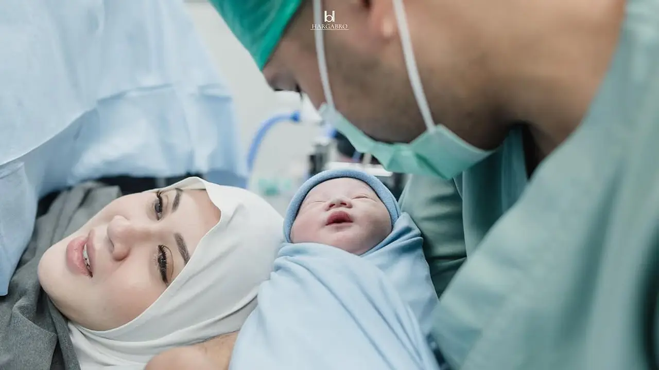 Potret Cantik Natural Kesha Ratuliu Melahirkan Anak Ketiga, Bulu Mata Extension Bikin Tampil Stunning