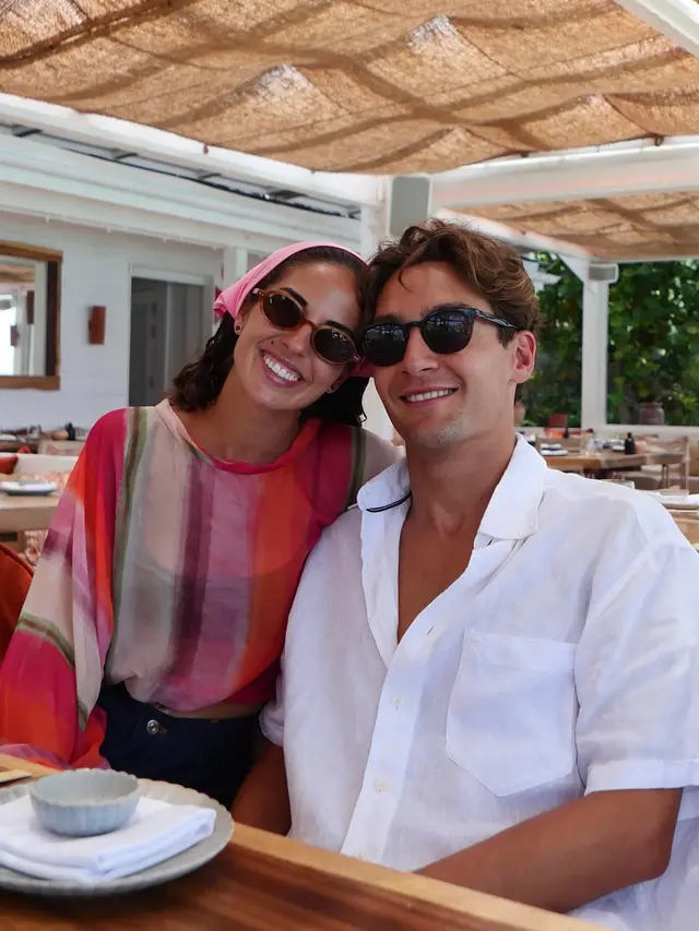 George Russell dan Carmen Montero