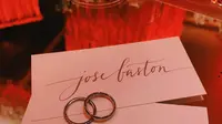 Eva Longoria meresmikan pernikahannya dengan sang tunangan Jose Baston di Valle de Bravo, Meksiko