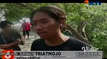 Memperingati hari menanam pohon tingkat nasional, sejumlah wartawan peduli lingkungan dan kelompok pecinta alam menggelar aksi menanam 5.000 bibit pohon mangrove di hutan konservasi ekowisata mangrove Wonorejo, Surabaya.