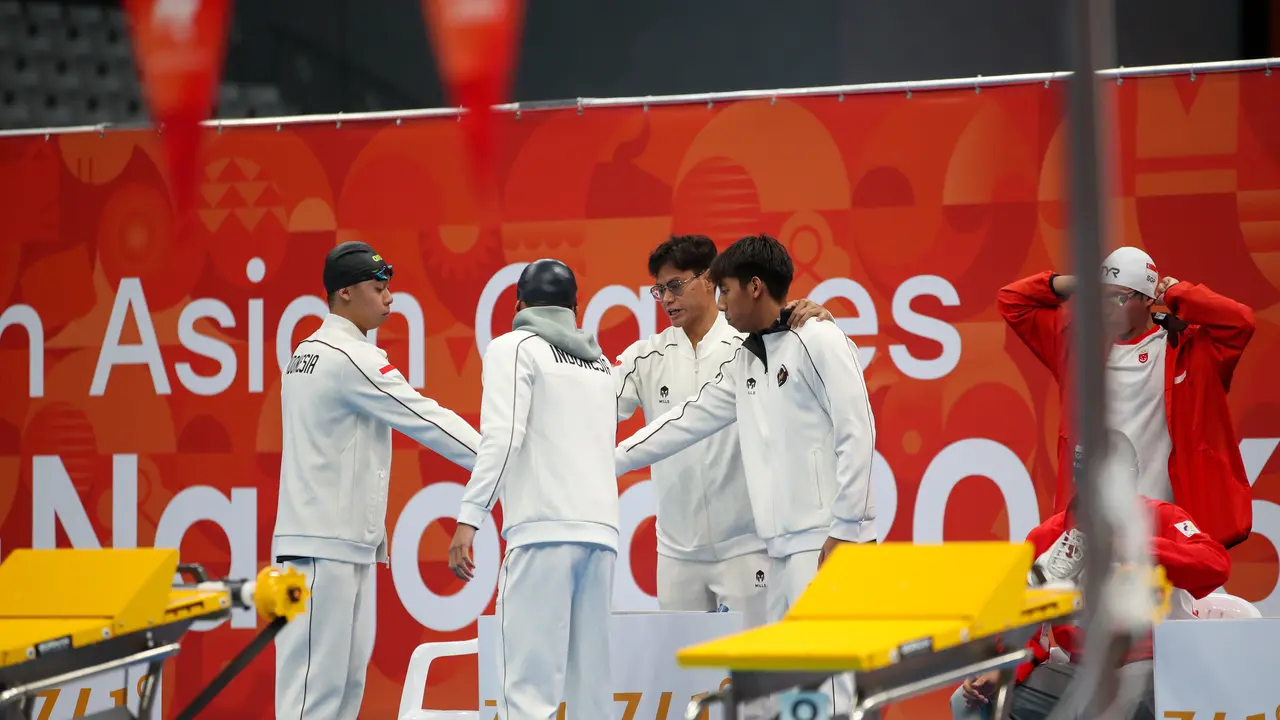 Tim renang Indonesia harus puas menempati posisi keenam pada nomor 4x100 meter gaya ganti estafet putra