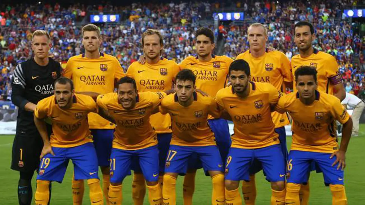 Barcelona saat menghadapi Fiorentina (Mundo Deportivo)