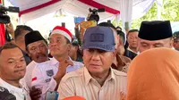 Menteri Pertahanan Prabowo Subianto mendapat sambutan meriah dari warga Kuningan, Jawa Barat pada Rabu (20/12/2023). (Foto: Ady Anugrahadi/Liputan6.com).0