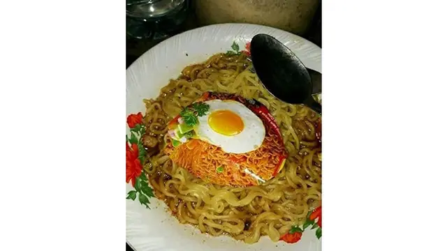6 Menu Buka Puasa Ramadhan Nyeleneh ala Anak Kos, Bikin Geleng Kepala
