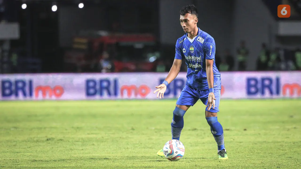 Persib Bandung vs Dewa United - BRI Liga 1 2023/2024