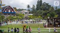 Sejumlah wisatawan menikmati keindahaan alam di Cimory Dairyland,  Bogor (Liputan6.com/Faizal Fanani)